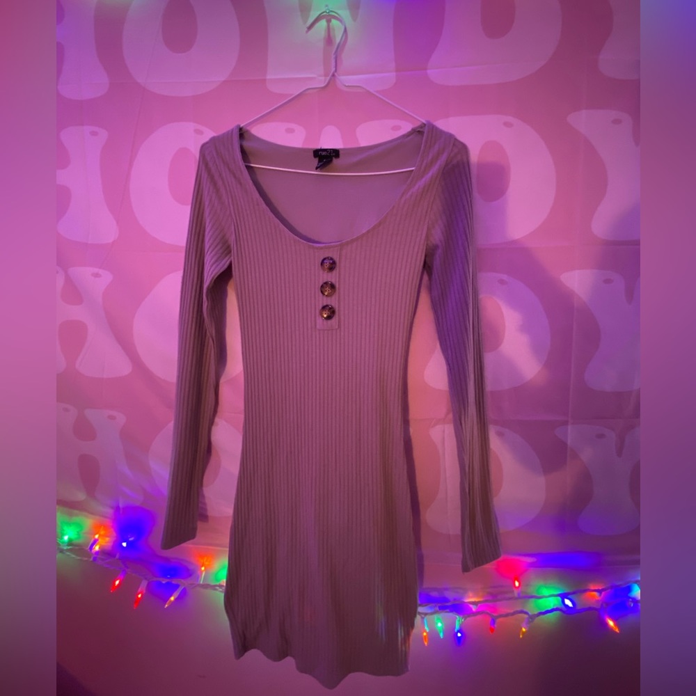 rue 21 long sleeved dress!